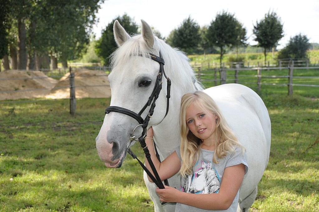 pony, mould, coupling, little girl, horse head, child, face, portrait, pony, pony, pony, pony, pony